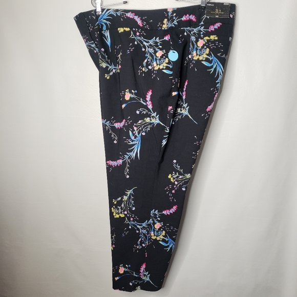 Worthington Woman Ankle Pants Black Floral Print Stretch Plus Size 20W NWT - Picture 3 of 14